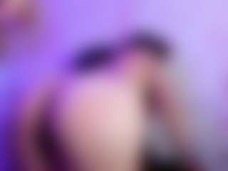 Live cam show with LolaLoot - New Tattoos on livesuperchat.net