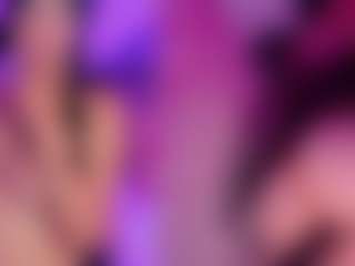 Live cam show with LolaLoot - Small Tits on SpunkLive
