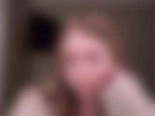 Live cam show with Anna - College Teen (18+) on Camsoda