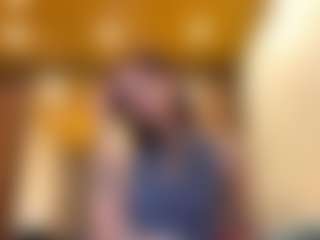 AvrilOllison's Live Sex Cam Show