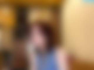 AvrilOllison's Live Sex Cam Show
