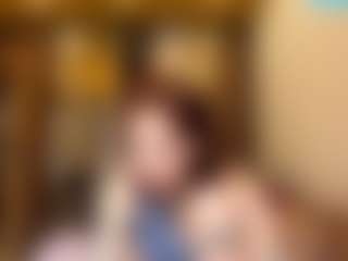 AvrilOllison's Live Sex Cam Show