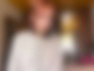 AvrilOllison's Live Sex Cam Show