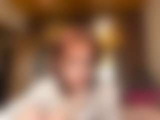 AvrilOllison's Live Sex Cam Show