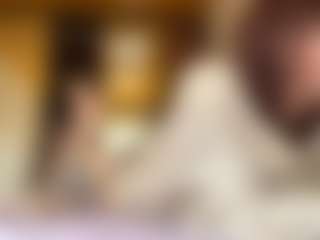 AvrilOllison's Live Sex Cam Show