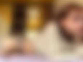 AvrilOllison's Live Sex Cam Show