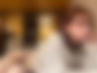 AvrilOllison's Live Sex Cam Show
