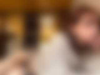 AvrilOllison's Live Sex Cam Show