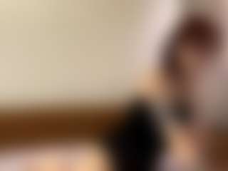 AvrilOllison's Live Sex Cam Show