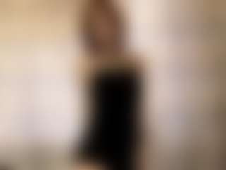 AvrilOllison's Live Sex Cam Show