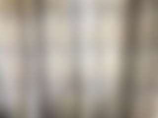 AvrilOllison's Live Sex Cam Show