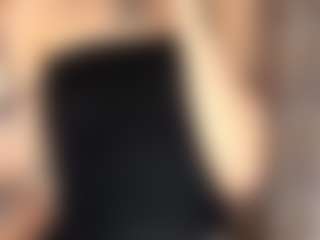 AvrilOllison's Live Sex Cam Show