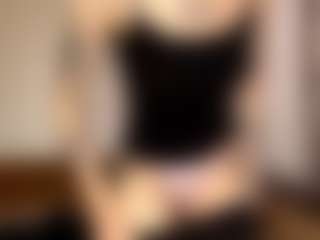 AvrilOllison's Live Sex Cam Show