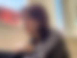 AvrilOllison's Live Sex Cam Show