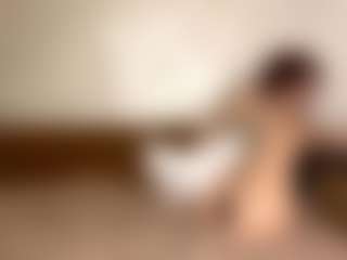 AvrilOllison's Live Sex Cam Show