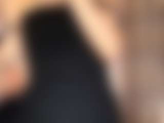 AvrilOllison's Live Sex Cam Show