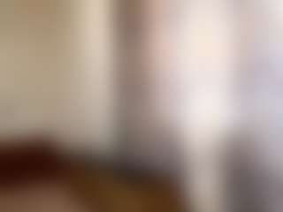AvrilOllison's Live Sex Cam Show