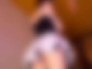 AvrilOllison's Live Sex Cam Show