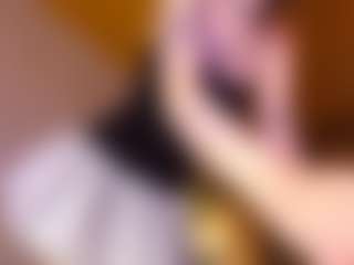AvrilOllison's Live Sex Cam Show