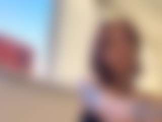AvrilOllison's Live Sex Cam Show