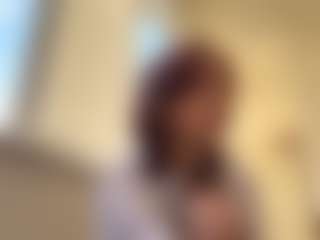 AvrilOllison's Live Sex Cam Show