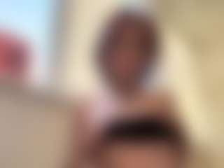 AvrilOllison's Live Sex Cam Show