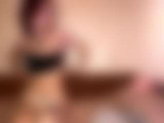 AvrilOllison's Live Sex Cam Show