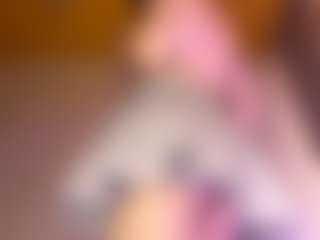AvrilOllison's Live Sex Cam Show