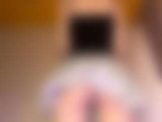 AvrilOllison's Live Sex Cam Show