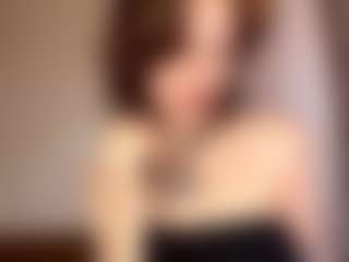 AvrilOllison's Live Sex Cam Show
