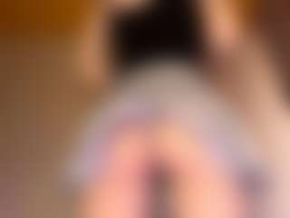 AvrilOllison's Live Sex Cam Show