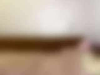 AvrilOllison's Live Sex Cam Show
