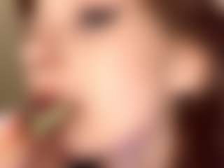 Live cam show with AvrilOllison - Anal on Hubzter Live