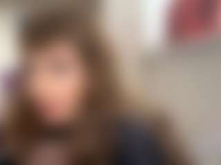 Live cam show with AvrilOllison - Dildo on Camsoda