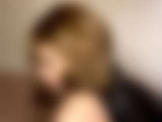 AvrilOllison's Live Sex Cam Show