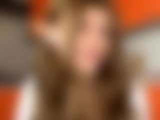 Live cam show with AvrilOllison - Lesbian on liverealitysex.com