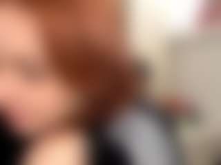 AvrilOllison's Live Sex Cam Show
