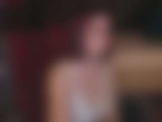 Live cam show with Donna-Hale - New Bedroom on hrnylive.com