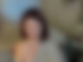 Live cam show with Donna-Hale - Average on TastyBlacksLive