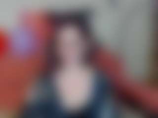 Live cam show with Donna-Hale - Average on Cam Slut