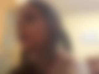 Live cam show with Veya - New White on live18s.com | finland