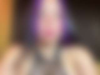 Live cam show with Violett-moonx - Bitch on Camsoda