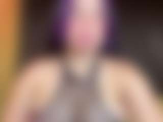 Live cam show with Violett-moonx - Bitch on Camsoda