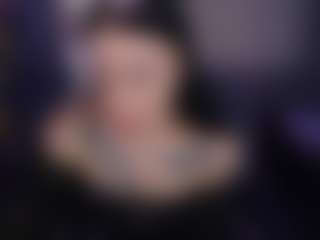 69queenmasha MILF webcam performer live streaming