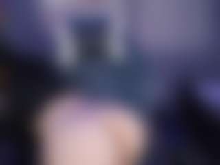 69queenmasha MILF webcam performer live streaming