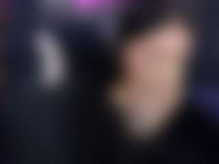 Live cam show with 69queenmasha - Blue Eyes on SmokeAndPoke