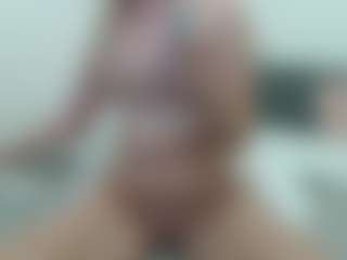 Live cam show with bellanna - Full Nudity on Milf Play