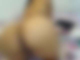 DulcePinky's Live Sex Cam Show