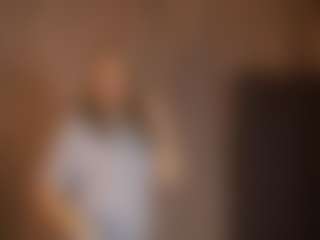 Live cam show with FayeLivingston - Blonde Hair on chickslive.net