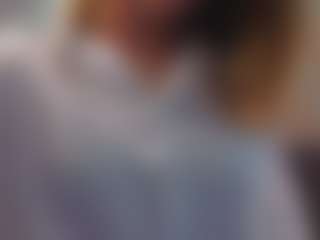 Live cam show with FayeLivingston - Blonde Hair on Dare Cams